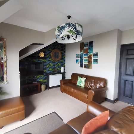 Palm Cove Bundoran Luxurious Sea View Balcony Free Wifi Netflix Sleeps 5アパートメント エクステリア 写真