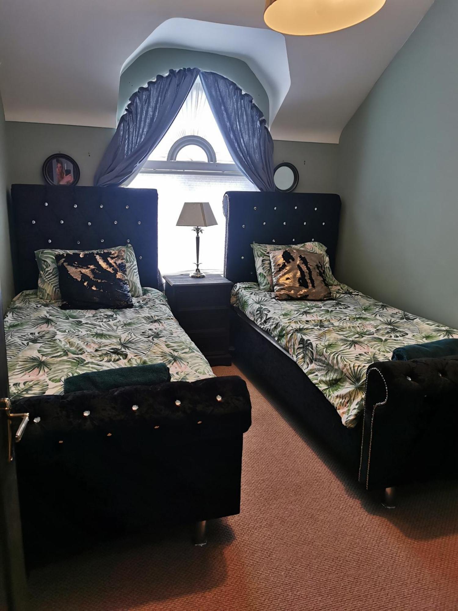 Palm Cove Bundoran Luxurious Sea View Balcony Free Wifi Netflix Sleeps 5アパートメント エクステリア 写真