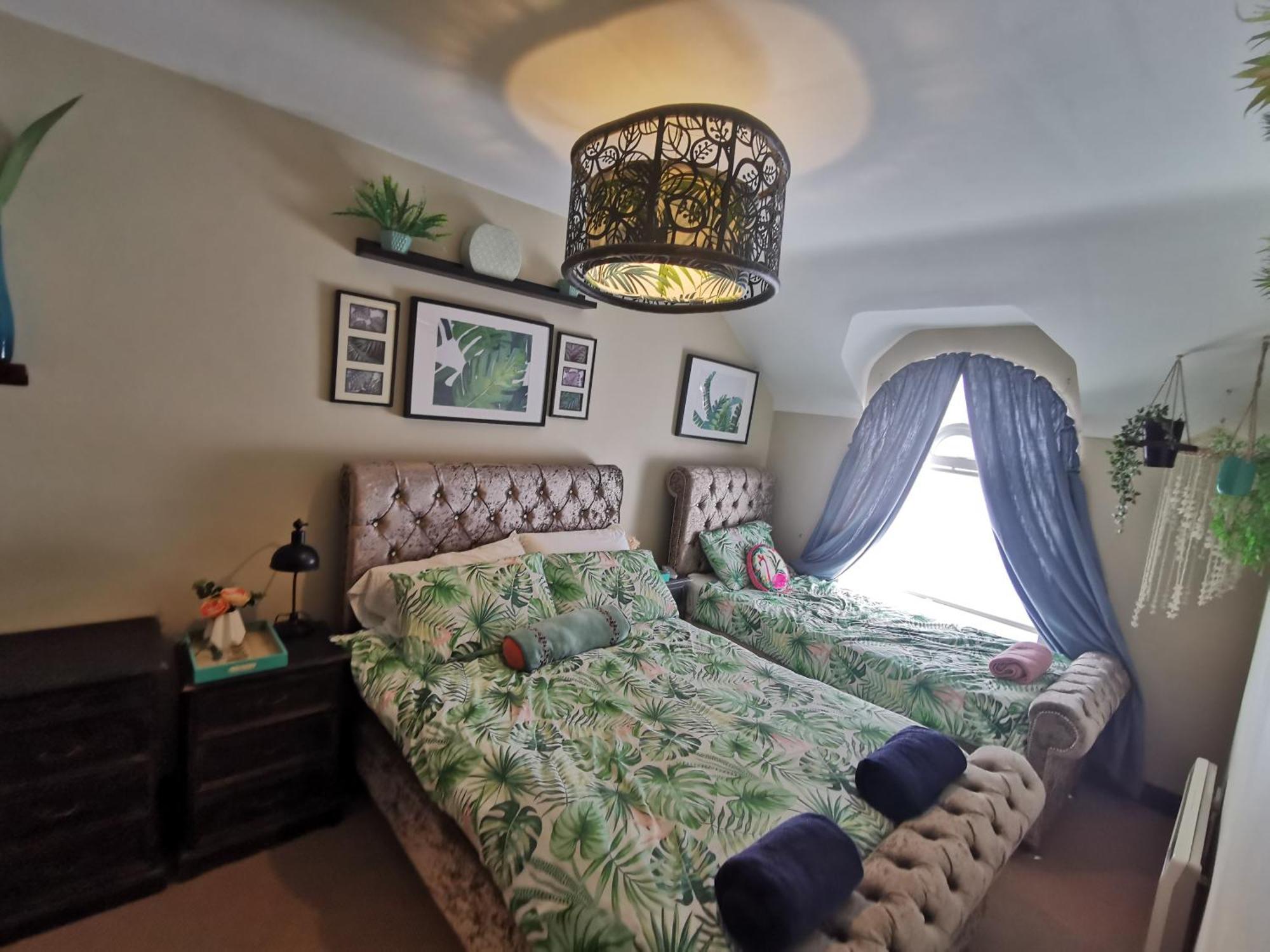 Palm Cove Bundoran Luxurious Sea View Balcony Free Wifi Netflix Sleeps 5アパートメント エクステリア 写真
