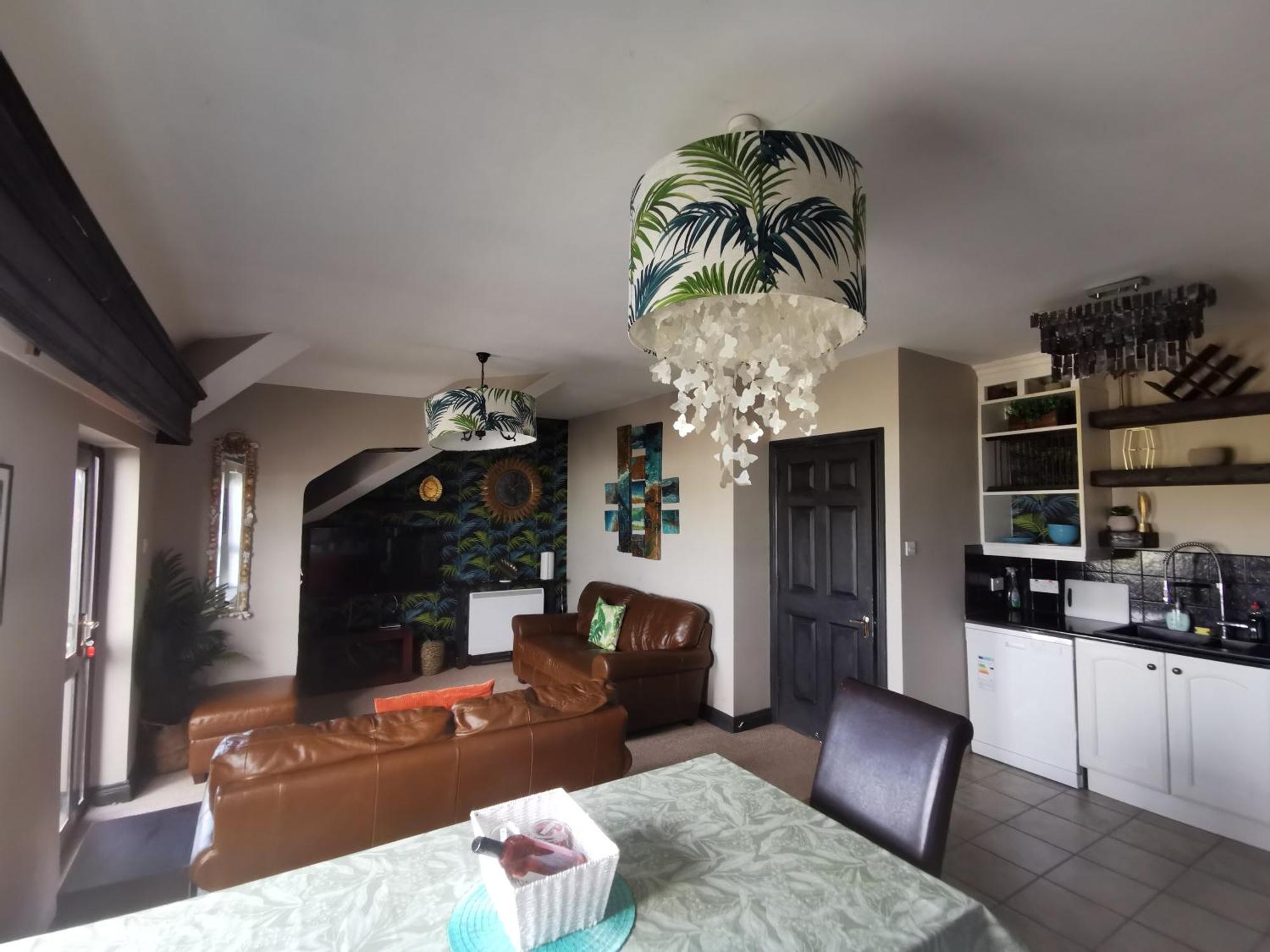 Palm Cove Bundoran Luxurious Sea View Balcony Free Wifi Netflix Sleeps 5アパートメント エクステリア 写真